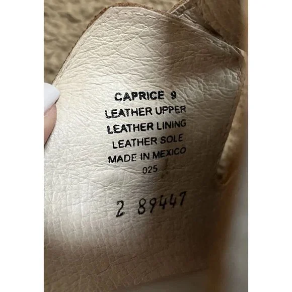 Womens FREEBIRD Caprice sandals size 9 gray distressed boho chunky heel EUC